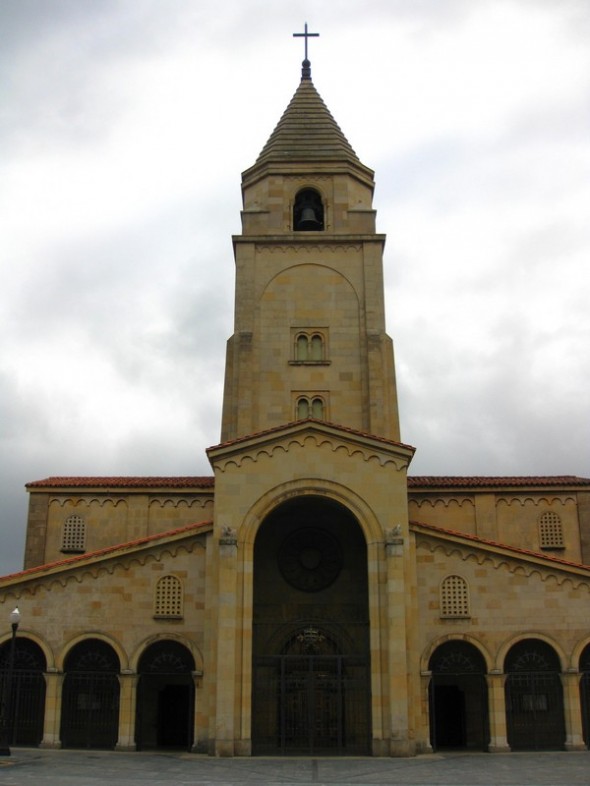 IGLESIA DE SAN PEDRO